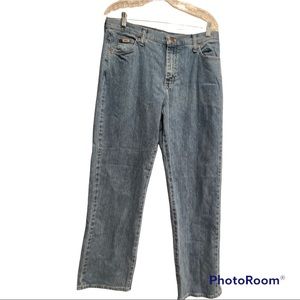 Lee Straight leg Jeans relaxed fit. Size 12